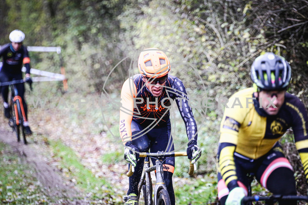 ..... | AUSTRIA, 24.11.24, 3.Radquerfeldein GP um das Sportzentrum Gunskirchen Image shows: Photo: Wapics / Andreas Willdoner