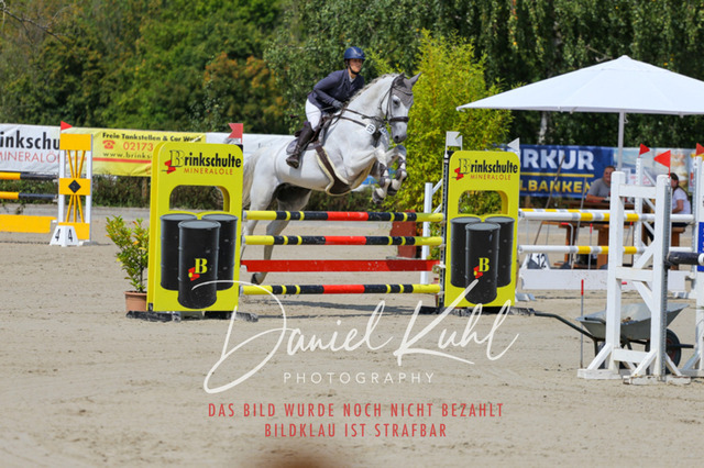 Gut Blee25_Amateuer Stilsprpfg Kl L_0194 | Turniersportfotografie; Pferdefotografie; Dressurfotografie