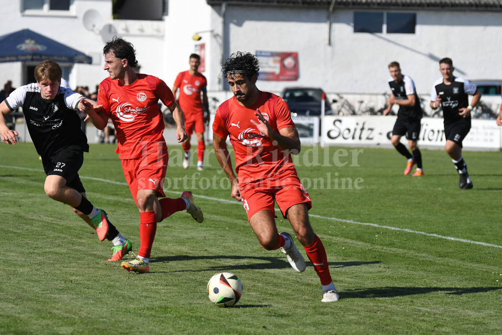 SpVgg Plattling : SpVgg GW Deggendorf | Arda Ulukus (SpVgg Plattling) - Realisiert mit Pictrs.com