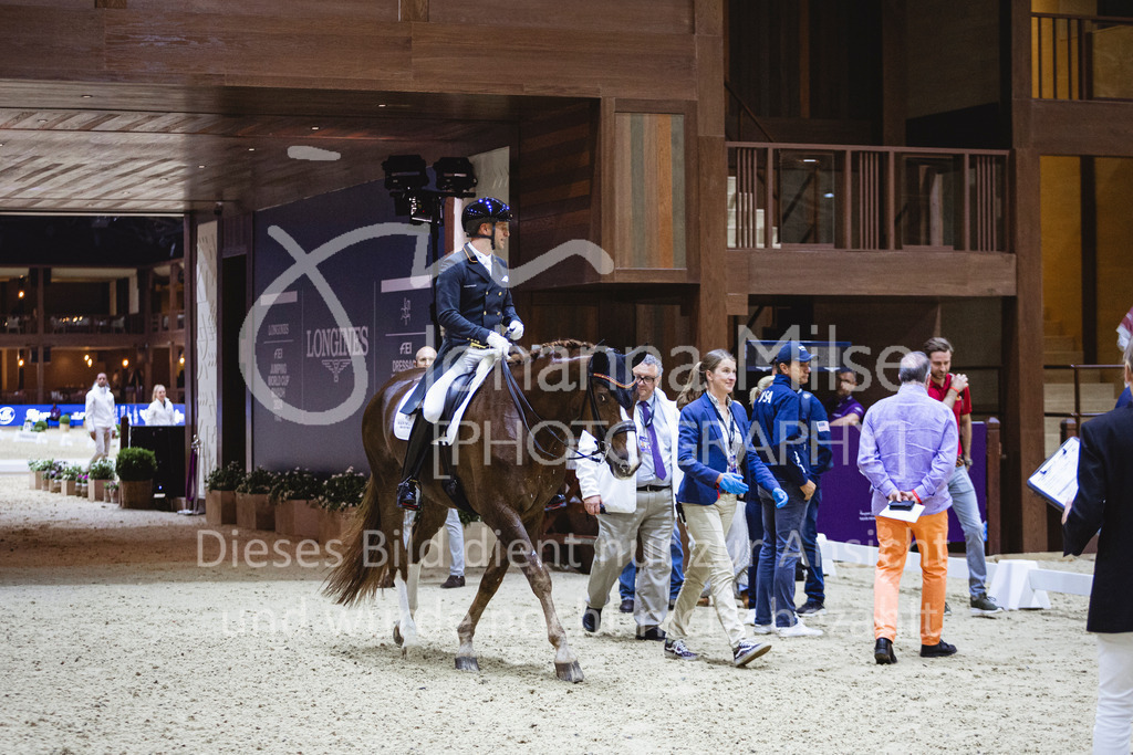 240417_Riyadh_Dressage-115 | Deine schönsten Turniermomente als professionelle Fotos! Entdecke hochwertige Pferdesport-Fotografie im Online-Shop. Jetzt Fotos finden & bestellen!
