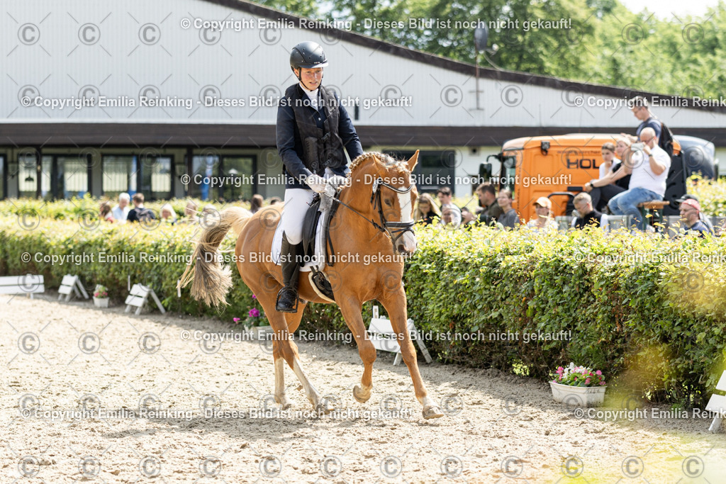 CL5A8028 | Emilia Reinking Fotografie - Realisiert mit Pictrs.com