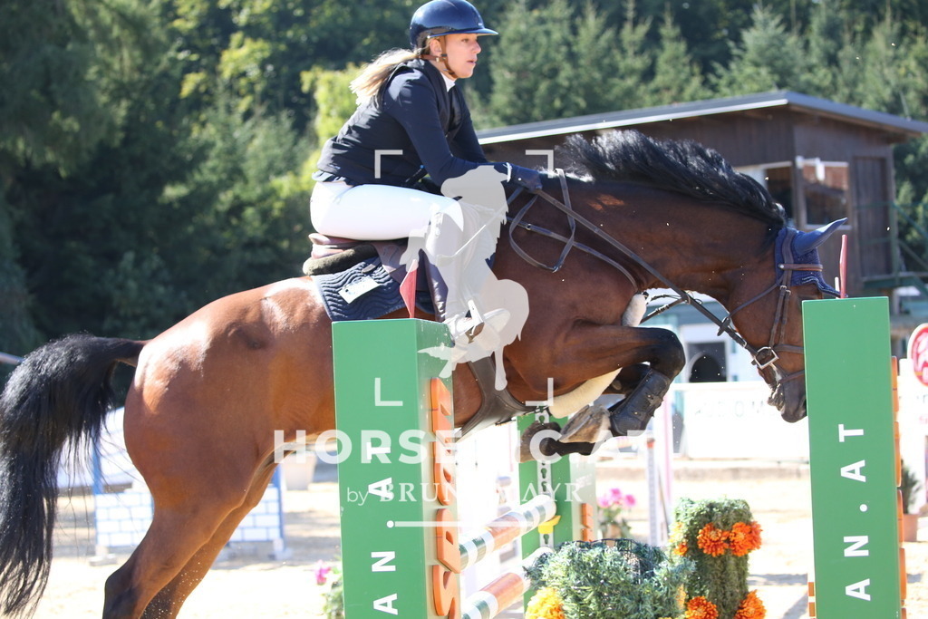 DL2Q2768 | Willkommen bei Brunnmayr - Design & Fotografie – Ihrem Spezialisten für Reitturniere und Pferdeveranstaltungen in Oberösterreich, Salzburg und Bayern! Seit über 17 Jahren sind wir leidenschaftlich dabei.