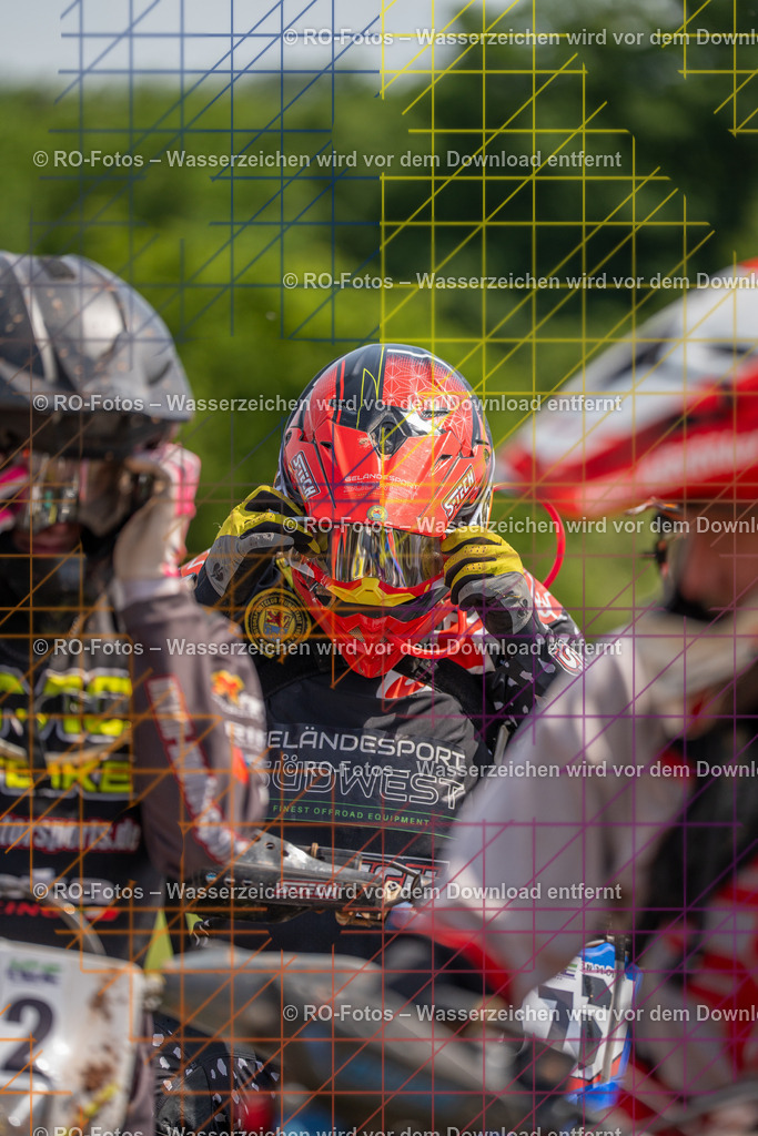 Wolfshausen 5 Lauf -59 | Sportfotografie von RO-Fotos: Motorsport, Motocross, Enduro, Laufveranstaltungen und Triathlon. Professionelle Fotos von Sportlern und Events. - Realisiert mit Pictrs.com