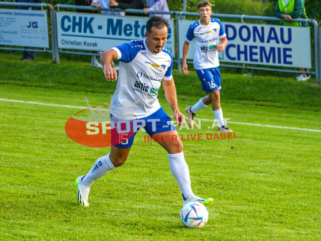 Austria Klagenfurt Amateure - SK Treibach 1-1, Kärntner Liga 2. Runde | Vahid Muharemovic (SK Treibach #15) Austria Klagenfurt Amateure - SK Treibach 1-1 am 08.08.2023 in Brückl
(Sportplatz), Austria, (Photo by Ernst Krawagner sport-fan.at) - Realisiert mit Pictrs.com