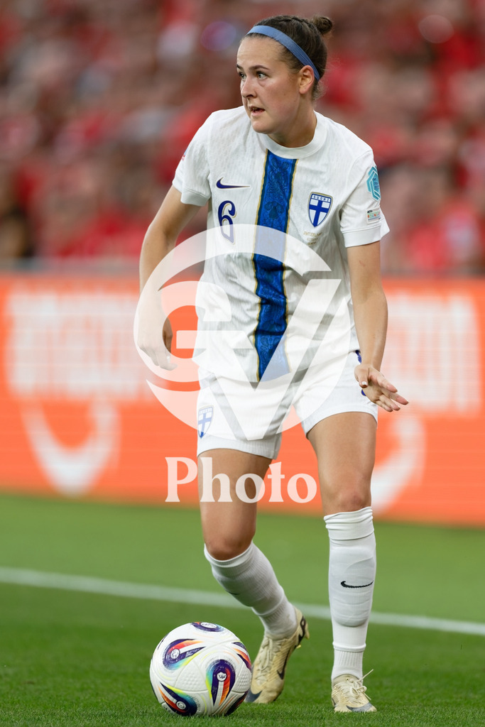 Finland v Switzerland: UEFA Women's EURO 2025 Group A | GENEVA, SWITZERLAND - JULY 10: Joanna Tynnila of Finland controls the ball  during the UEFA Women's EURO 2025 Group A match between Finland and Switzerland at Stade de Geneve on July 10, 2025 in Geneva, Switzerland. (Photo by Giuseppe Velletri/Sports Press Photo/Getty Images)