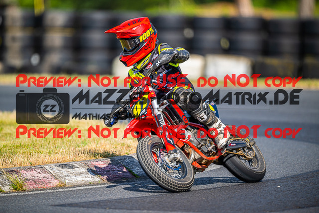 MaZZes_FotoMatrix_220528_3610 | Fotograf Mathias Schmid
Sportfotograf,
Eventfotograf,
Hochzeitsfotograf,
Portraitfotograf