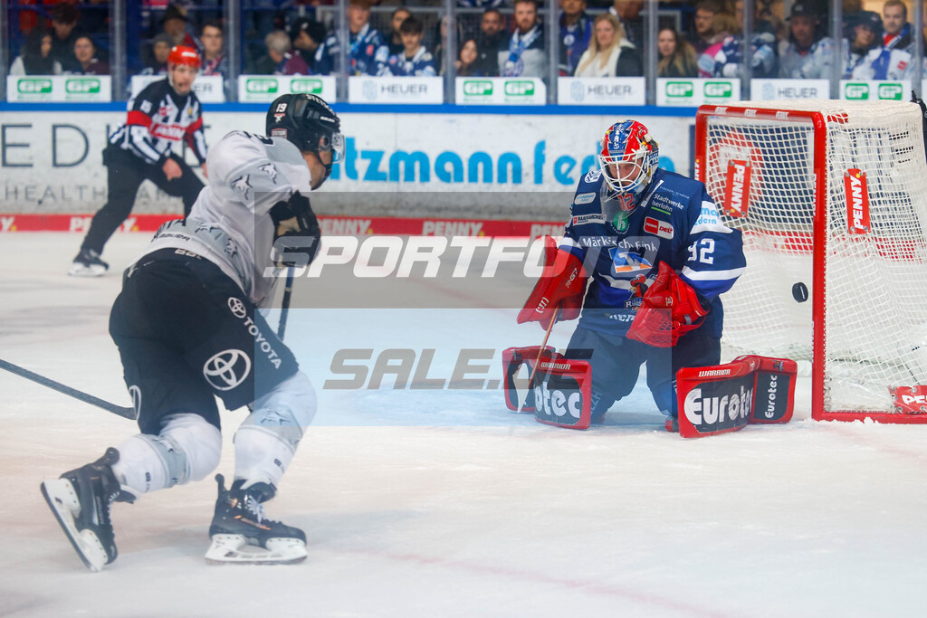 Eishockey | Frederik Storm und Andreas Jenike - - © Sportfoto-Sale (Jan Brüggemann) - Realisiert mit Pictrs.com
