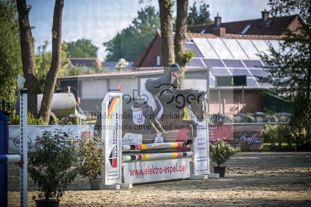 DOS_5627 | Entdecke hochwertige Reitturnierfotos von Foto Oger. Professionell, emotional und authentisch – jetzt Lieblingsmomente im Shop bestellen.Deutschlandweite Turnierfotografie. - Realisiert mit Pictrs.com