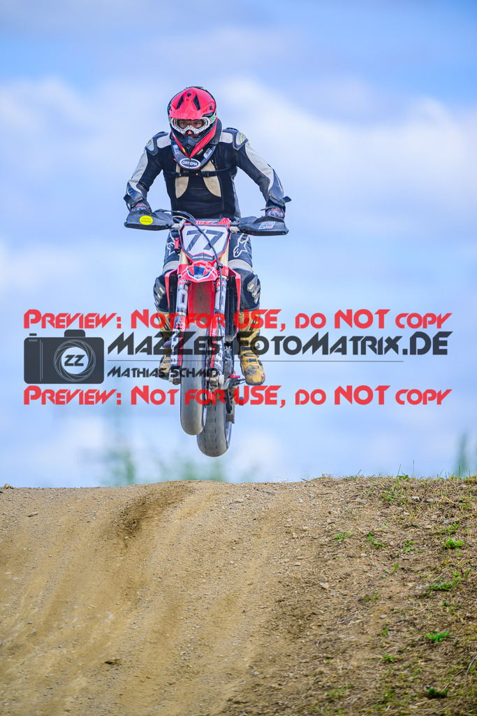MaZZes_FotoMatrix_240713_6007705_9894 | S3