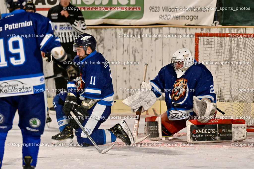 ELV Zauchen vs. EC Tigers Paternion  | #11 Ott Marcel EC Tigers Paternion, #21 Lesacher Jürgen EC Tigers Paternion, ELV Zauchen vs. EC Tigers Paternion , ELV Zauchen vs. EC Tigers Paternion  am 02.01.2025 in Eisoval Zauchen (Stadthalle Villach), Austria, (Photo by Bernd Stefan)