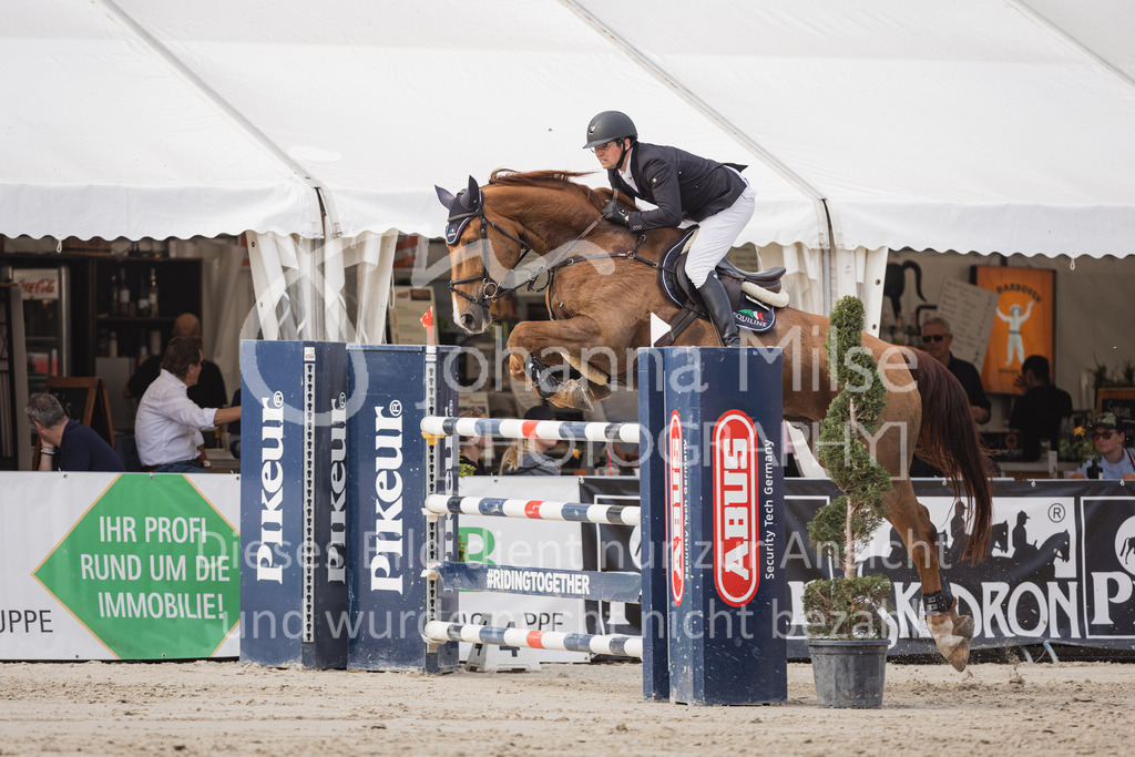 230521_MayDays_M__-Spr-843 | 3. Etappe der Waldbach Amateur Tour, M**-Springen mit steigenden Anforderungen, Herford-Laar, May Days, 21.05.2023