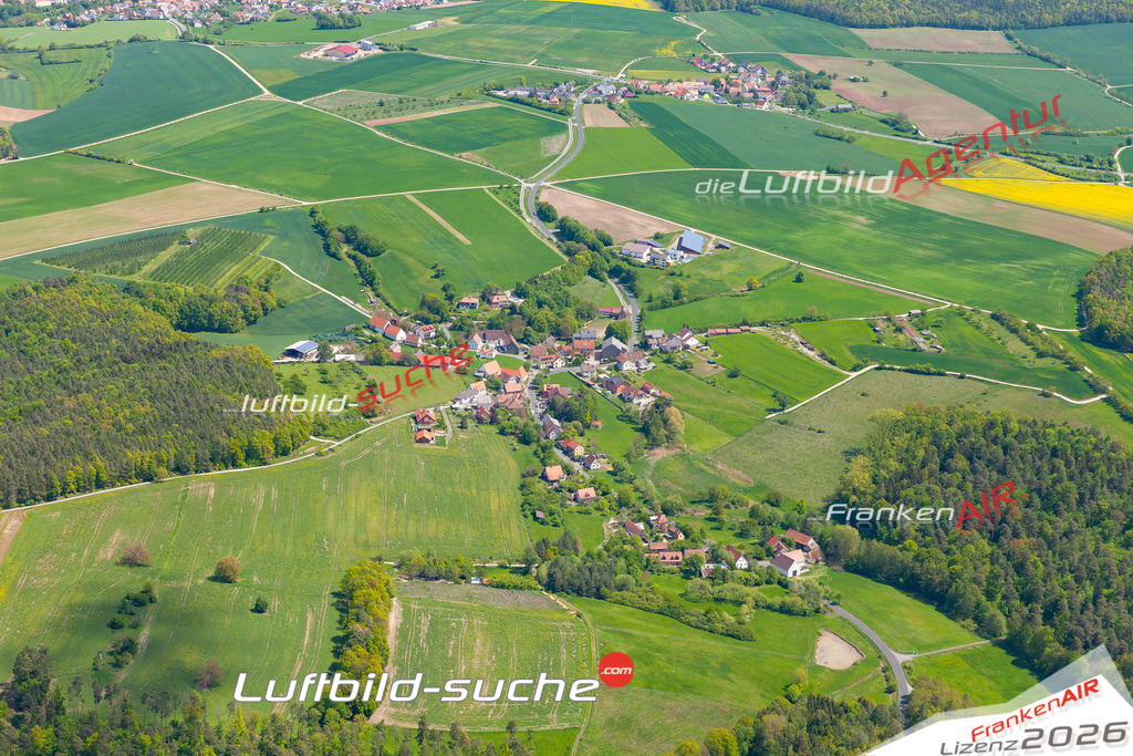 Die Luftbildaufnahme Grub -  wurde 2019 mittels Flugzeug (keine Drohne) erstellt. Perfekte Schärfe und Druck- Ergebnisse- Garantiert!