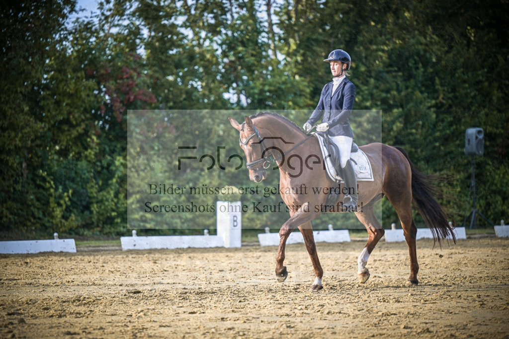 DOS_1198 | Entdecke hochwertige Reitturnierfotos von Foto Oger. Professionell, emotional und authentisch – jetzt Lieblingsmomente im Shop bestellen.Deutschlandweite Turnierfotografie. - Realisiert mit Pictrs.com