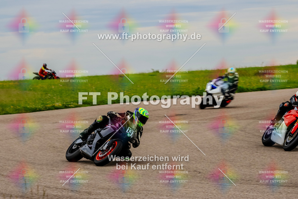 MotoTeam-1952 | Hier findet Ihr Bilder von Touristenfahrten auf der Nürburgring Nordschleife oder von anderen Veranstaltungen die ich besucht habe. Viel Spass beim Durch Schauen 