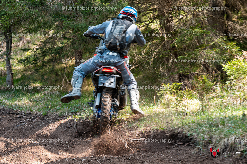 fuernholzer_250501-C2-466 | Fotografische Impressionen von der Red Stag Enduro Extreme by fuernholzer-photography.com. Endurosport in Österreich fotografisch festgehalten von fuernholzer. Auftragsfotografie für Private, Gewerbefotos und Industriefotografie. Eventfotografie, Sportfotografie und Motorsportfotografie. Anbieter von Fotoworkshops, Fototraining, fotografischen Vorträgen und Fotoseminaren.