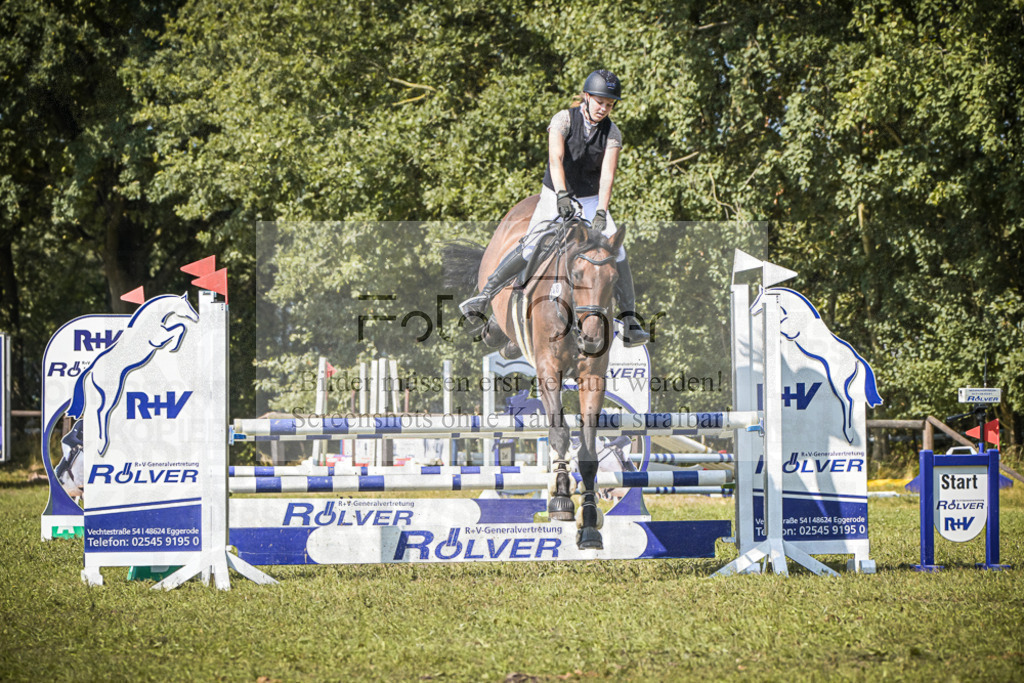 DOS_0528 | Entdecke hochwertige Reitturnierfotos von Foto Oger. Professionell, emotional und authentisch – jetzt Lieblingsmomente im Shop bestellen.Deutschlandweite Turnierfotografie. - Realisiert mit Pictrs.com