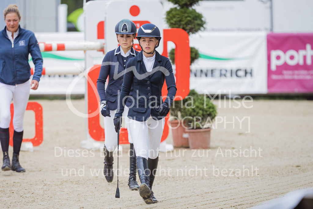 220729_BHO_GT_M2-Spr_1-200 | Deine schönsten Turniermomente als professionelle Fotos! Entdecke hochwertige Pferdesport-Fotografie im Online-Shop. Jetzt Fotos finden & bestellen!