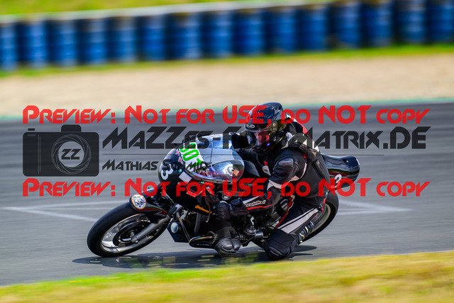 MaZZes_FotoMatrix_240725_6007705_3156 | GRUEN