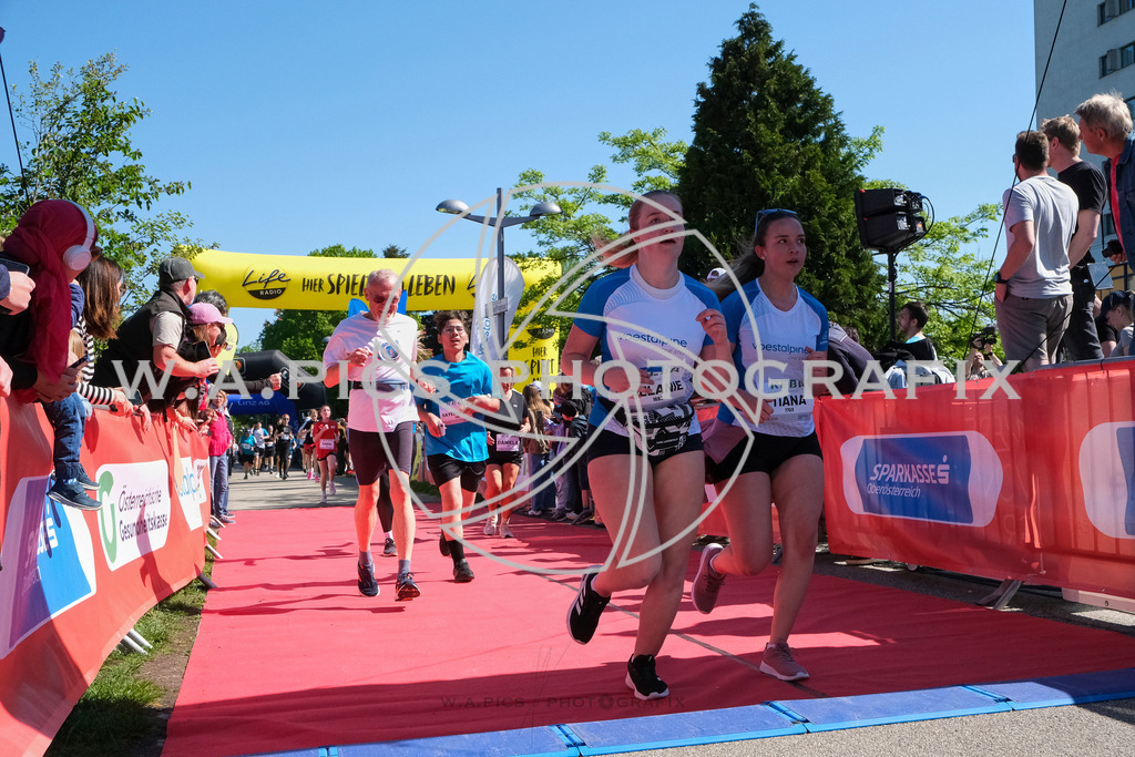 ..... | LINZ,AUSTRIA,27.April 24, Int. 3 Brückenlauf Linz  , Image shows: Photo: WAPICS / Michael ring