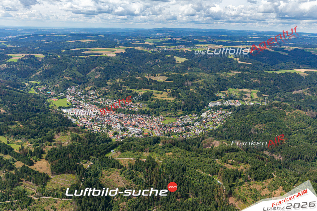 Das Luftbild der Stadt Steinwiesen wurde 2021 vom Flugzeug heraus erstellt (keine Drohne) Aufnahmehöhe ca.450 Meter- hohe Bildauflösung und Druck-Qualität garantiert!