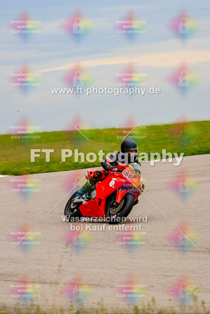 MotoTeam-1804 | Hier findet Ihr Bilder von Touristenfahrten auf der Nürburgring Nordschleife oder von anderen Veranstaltungen die ich besucht habe. Viel Spass beim Durch Schauen 