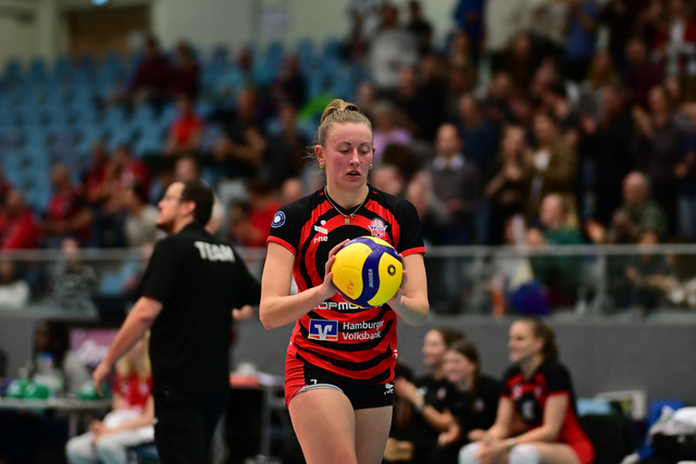 Volleyball I Frauen I Saison 2025-2026 I Bundesliga I 5. Spieltag I ETV Hamburger Volksbank Volleys - Dresdner SC I 09528 | Der Sportfotograf. - Realisiert mit Pictrs.com