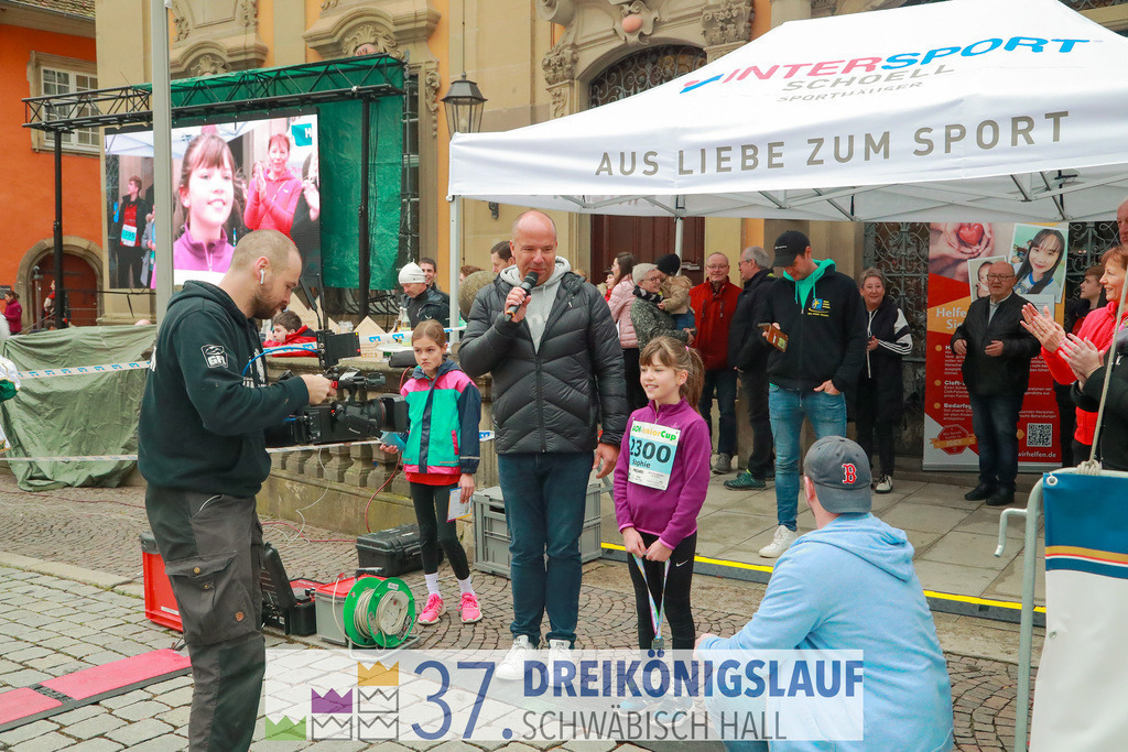 AOK JuniorCup 400m | 3Koenigslauf 2023 - Realisiert mit Pictrs.com