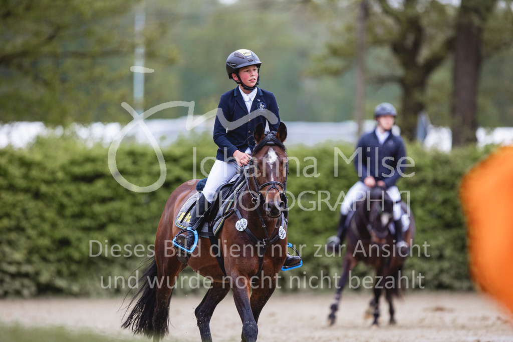 240426_Olfen-Vinnum_PonyTrophy-355 | Deine schönsten Turniermomente als professionelle Fotos! Entdecke hochwertige Pferdesport-Fotografie im Online-Shop. Jetzt Fotos finden & bestellen!