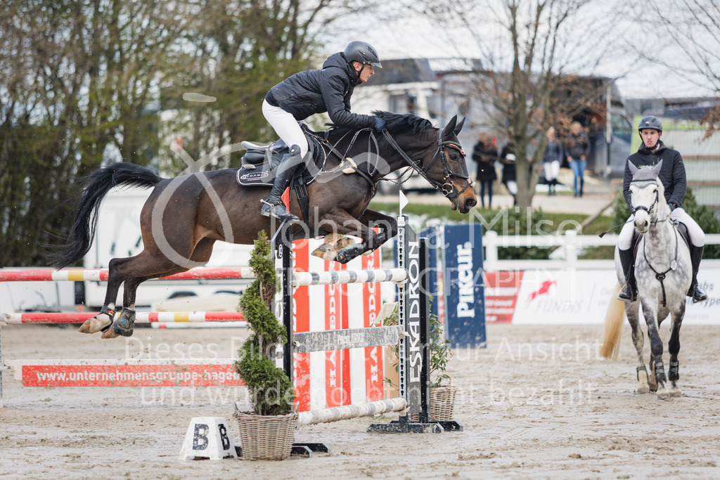 220402_HF-Laar_2PhM2-Spr-273 | SEASON OPENING 2022
Herford Laar
02.04.2022
07 Zwei-Phasen-Springprüfung Kl.M**