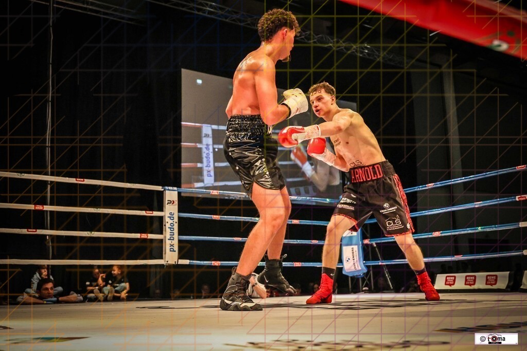 BoB 2026 Arnold vs. Faiz-52 | professionelle Sport- und Eventfotografie von Tomafocus – dynamische Bilder, emotionale Momente und hochwertige Aufnahmen für jeden Anlass. - Realisiert mit Pictrs.com