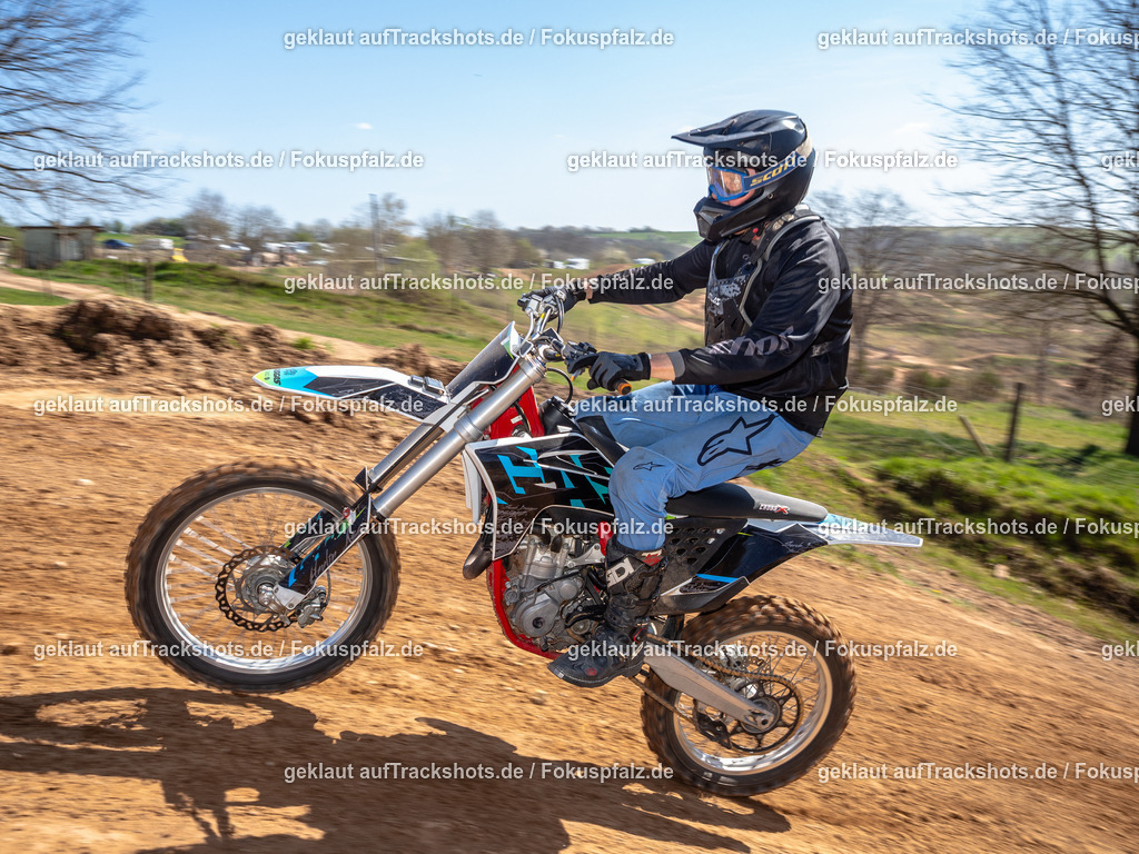 Schweyen040525-147 | Trackshots.de / Fokuspfalz.de - Realisiert mit Pictrs.com