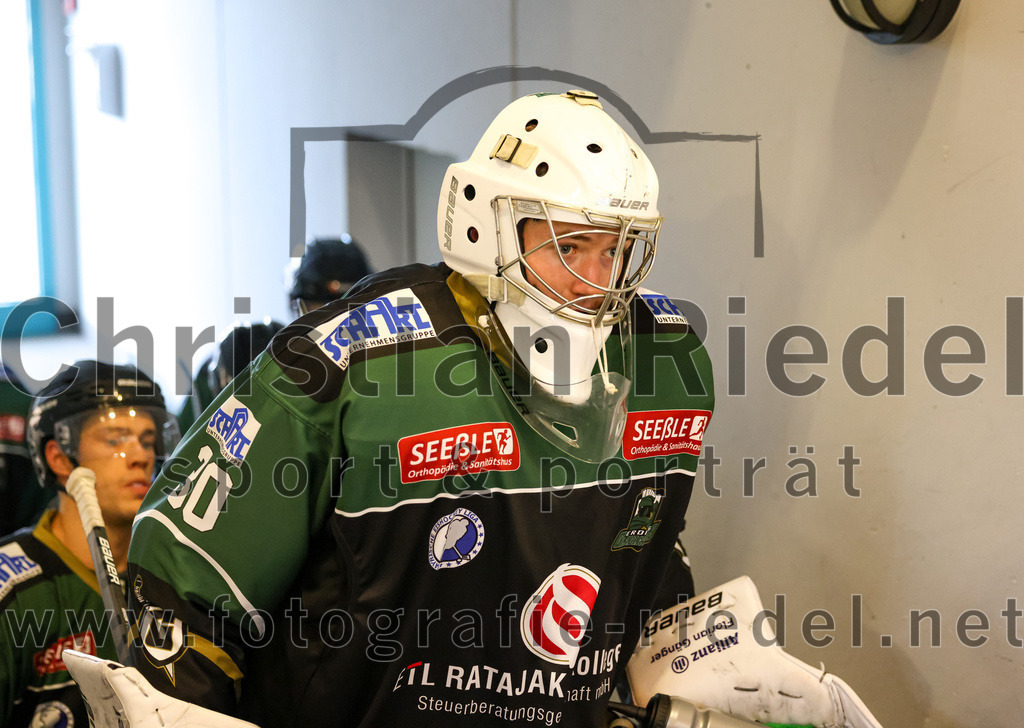 2022-09-25_004_TSV_Erding_gegen_EHC_Klostersee | Erding, Deutschland, 25.09.2022:
Eishockey, Bayernliga 2022 / 2023, Testspiel, TSV Erding gegen EHC Klostersee, Endergebnis: 8:2

Foto: Christian Riedel / fotografie-riedel.net