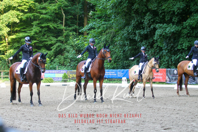 DKP43059 | Turniersportfotografie; Pferdefotografie; Dressurfotografie