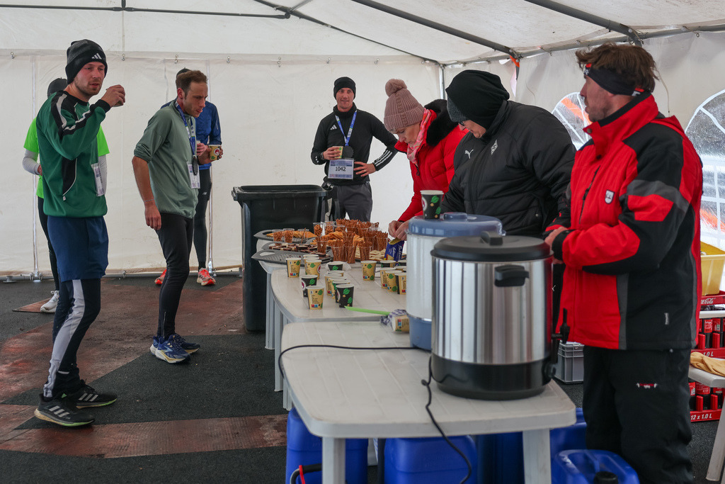 top-top.de-20260104-227 | Foto, Video, Fotografie, Videografie, Fotobox, DJ, Discjockey, Musik, Musikbox, Veranstaltung, Photobooth, Amazon, Ebay, Buchtipp, Bestseller, Autor, Verlag, Buch, Wesel, Hamminkeln, NRW, Dinslaken, Rees, Drohne, Hochzeit, Party, Fotobox, Wesel, Fotograf