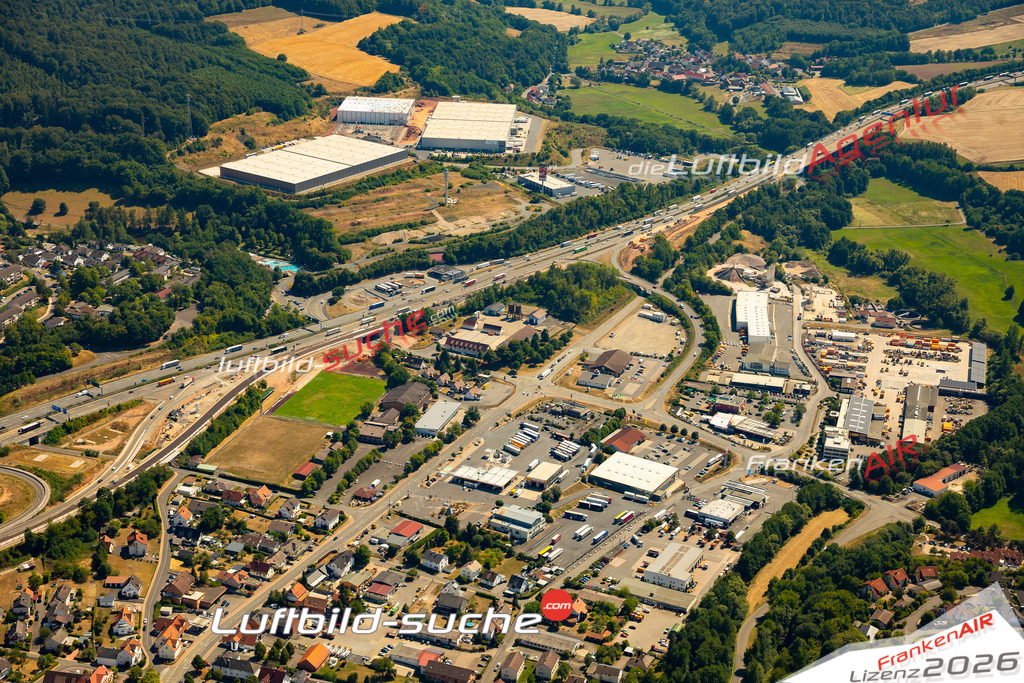 Das Luftbild der Stadt Kirchheim wurde 2022 vom Flugzeug heraus erstellt (keine Drohnen-Aufnahmen) Aufnahmehöhe ca.450 Meter- hohe Bildauflösung und Druck-Qualität. Garantiert!