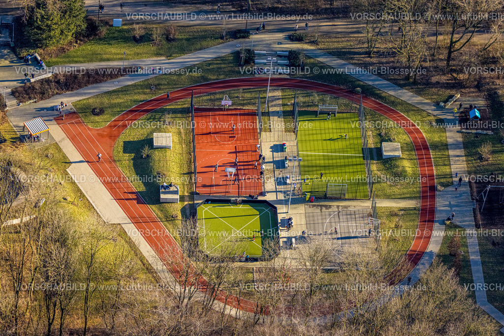 Bottrop240107618 | Luftbild, Revierpark Vonderort, Sportanlage und Wellness, LSG Stadtwald, Osterfeld, Oberhausen, Ruhrgebiet, Nordrhein-Westfalen, Deutschland
