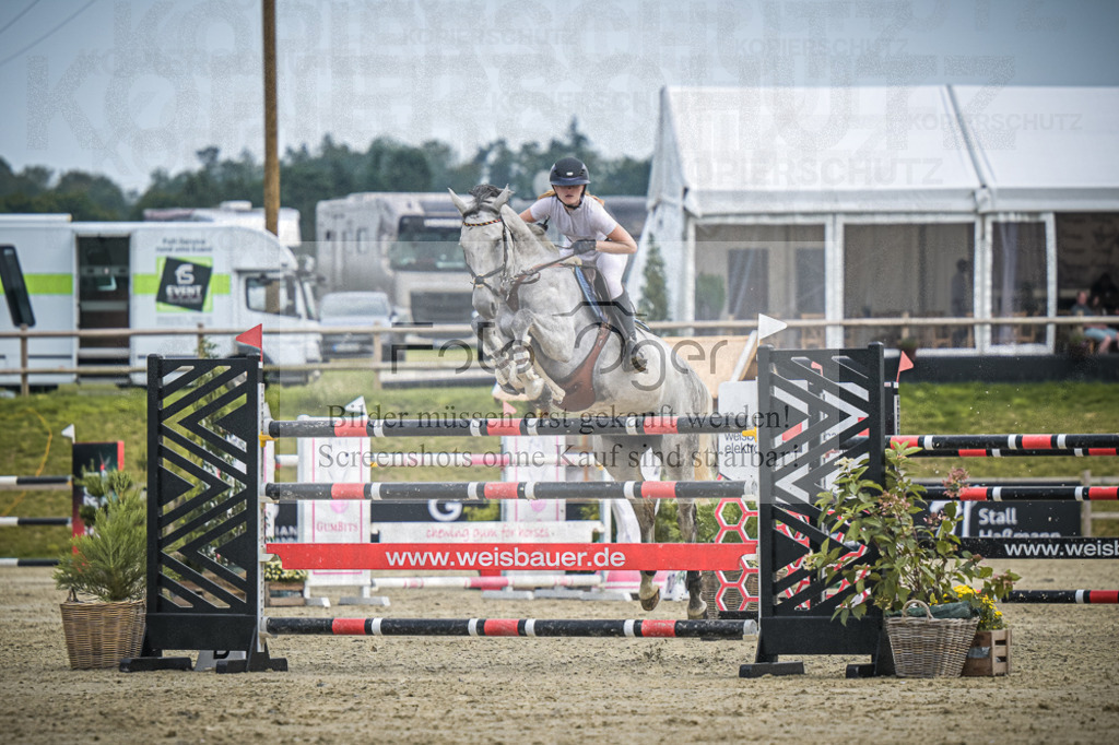 DOS_1205 | Entdecke hochwertige Reitturnierfotos von Foto Oger. Professionell, emotional und authentisch – jetzt Lieblingsmomente im Shop bestellen.Deutschlandweite Turnierfotografie. - Realisiert mit Pictrs.com