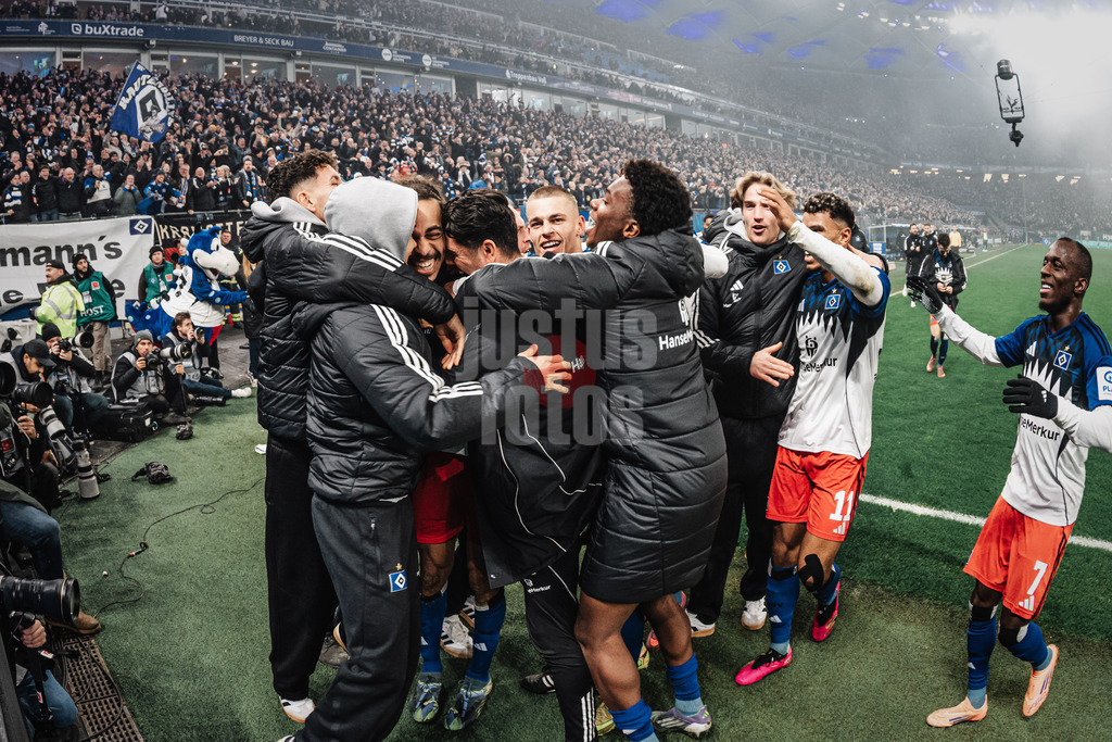 Fußball | Männer | Saison 2025/2026 | 1. Fußball-Bundesliga | 13. Spieltag | Hamburger SV vs. SV Werder Bremen | 07.12.2025 | Torjubel Yussuf Poulsen (#15, HSV)