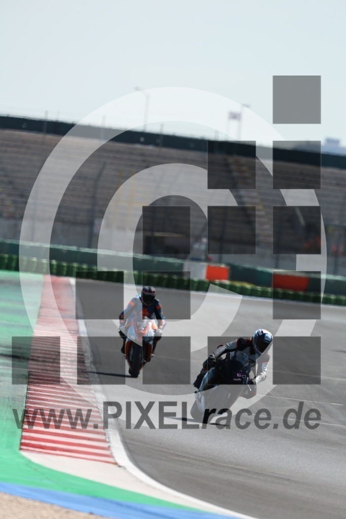 0489-20260404_07566 | Schöne Erinnerungen an spannende Momente - das festzuhalten ist unser Job. PIXELrace.de ist seit 2003 auf den Rennstrecken Europas unterwegs um die Action draußen beim Fahren und die wunderbare Stimmung imm Fahrerlager für euch einzufangen.