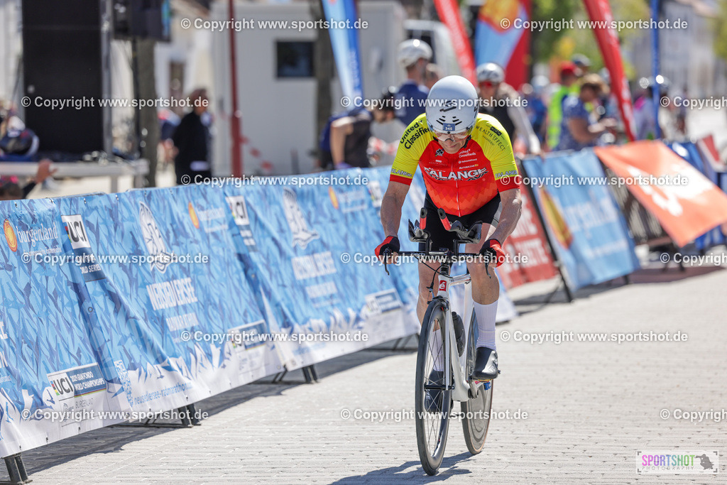 VJ__5125 | Neusiedlersee Radmarathon 2026@sportshot_your_pictrs #yourpictures#roadtowm2029 #nrm #neusiedlerseeradmarathon #neusiedlersee #neusiedlerseetourismus #burgenland #mörbisch #nrm26 #burgenlandtourismus #voglundco #poweredbyburgenlandtourismus #radsport #rad #marathon #ucigranfondo #visitburgenland #ucigranfondoworldseries