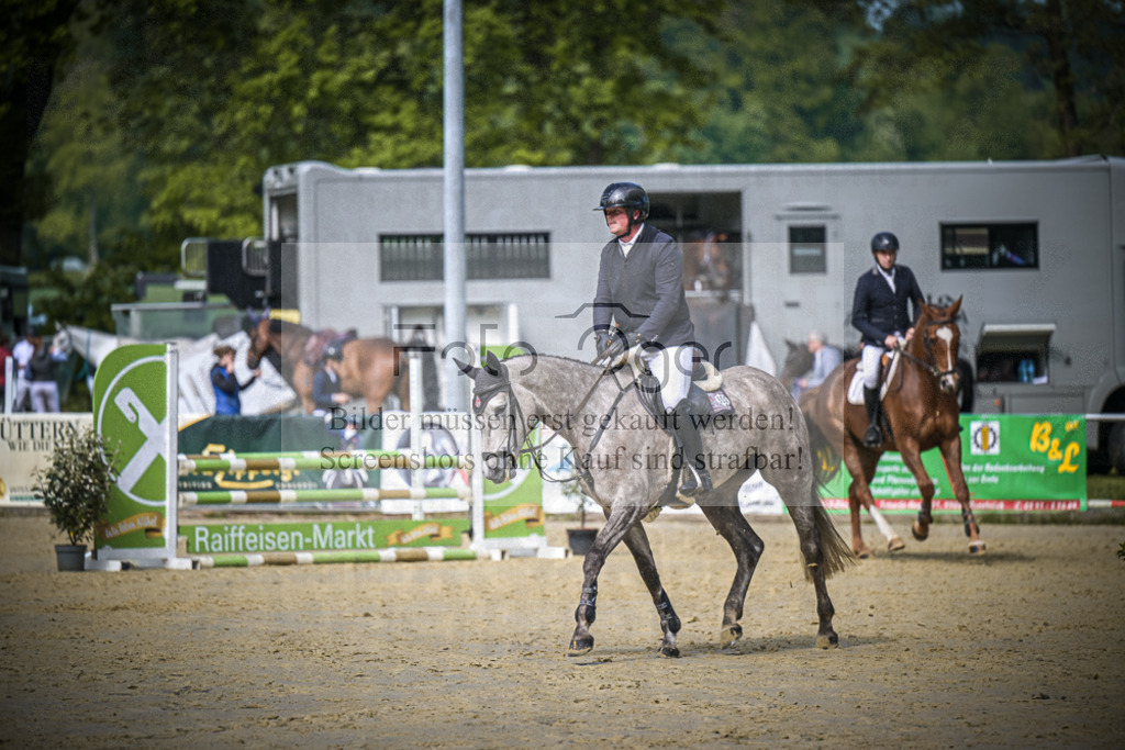 DOS_6414 | Entdecke hochwertige Reitturnierfotos von Foto Oger. Professionell, emotional und authentisch – jetzt Lieblingsmomente im Shop bestellen.Deutschlandweite Turnierfotografie. - Realisiert mit Pictrs.com