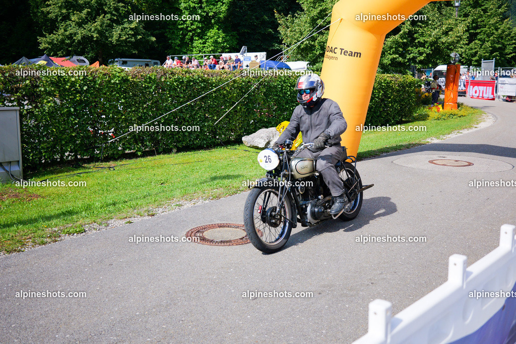 P1025951 | Erleben Sie atemberaubende, hochqualitative Fotos Ihrer Fahrt entlang der malerischen Alpenstraßen. Besuchen Sie alpineshots.com, um professionelle Aufnahmen Ihrer unvergesslichen Reise zu finden und zu kaufen - Realisiert mit Pictrs.com