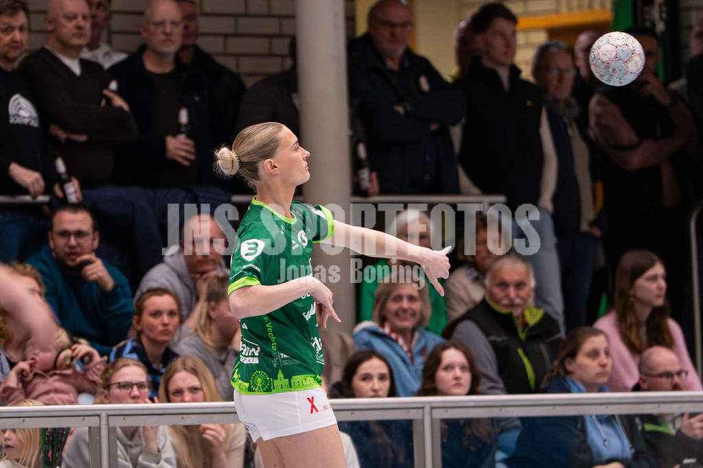 Handball I Frauen I Saison 2025-2026 I 3. Liga Staffel Nord I 20. Spieltag I SC SFN Vechta - SV Henstedt-Ulzburg0036 | jns.sportfotos - Realisiert mit Pictrs.com