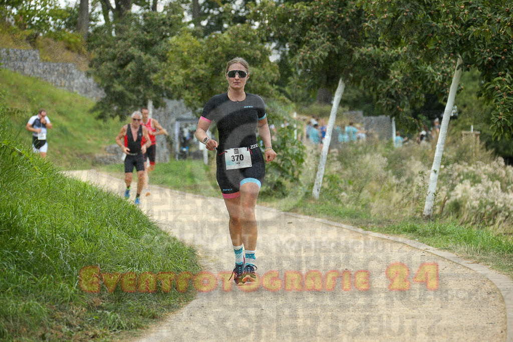 250824_1350_EX1_3895 | Sportfotografie im Rhein-Sieg Kreis, Köln, Bonn, NRW, Rheinland Pfalz, Hessen, etc. Unser Tätigkeitsfeld umfasst den Laufsport vom Volkslauf über den Marathon, Duathlon, Triathon bis zum Ultralauf wie Kölnpfad Ultra oder Schindertrail.
