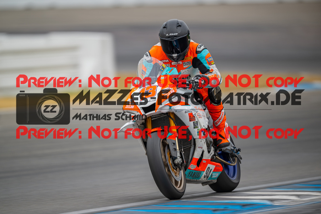 MaZZes-Fotomatrix-20260809-573725 | R1