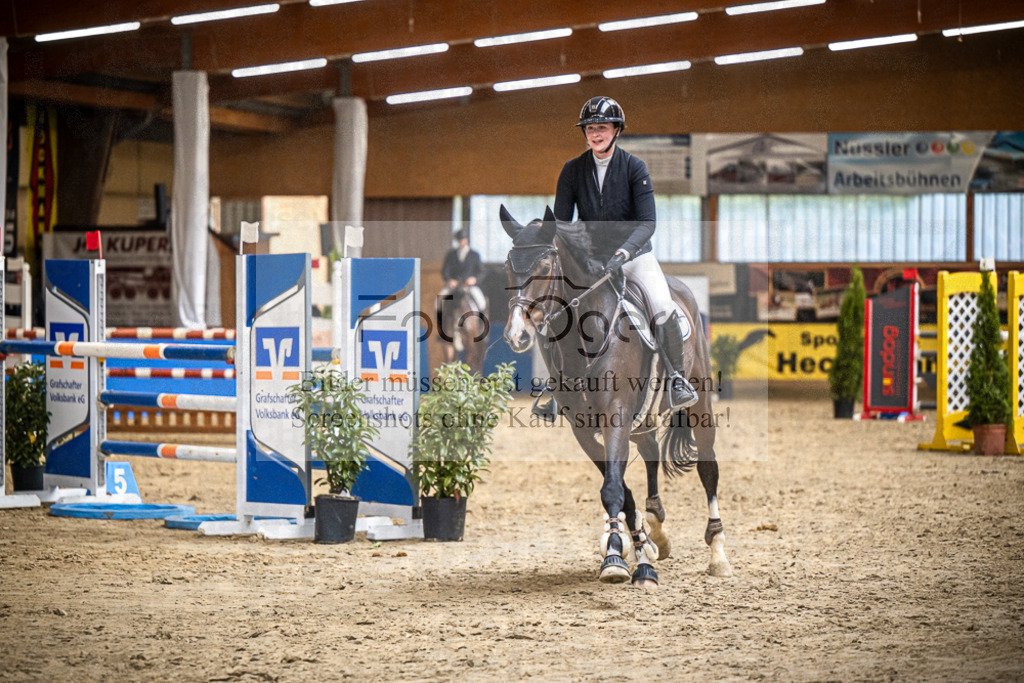 DOS_1506 | Entdecke hochwertige Reitturnierfotos von Foto Oger. Professionell, emotional und authentisch – jetzt Lieblingsmomente im Shop bestellen.Deutschlandweite Turnierfotografie. - Realisiert mit Pictrs.com