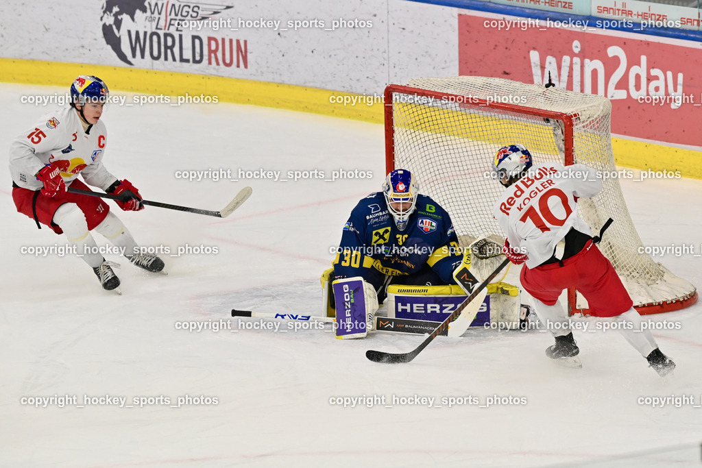 RED BULL HOCKEY JUNIORS vs. EK DIE ZELLER EISBÄREN | #10 Kogler Luca RED BULL HOCKEY JUNIORS, #30 Zimmermann Max EK DIE ZELLER EISBÄREN, #15 Gesson Adrian RED BULL HOCKEY JUNIORS, RED BULL HOCKEY JUNIORS vs. EK DIE ZELLER EISBÄREN, RED BULL HOCKEY JUNIORS vs. EK DIE ZELLER EISBÄREN am 14.01.2025 in Salzburg (Eisarena Salzburg), Austria, (Photo by Bernd Stefan)