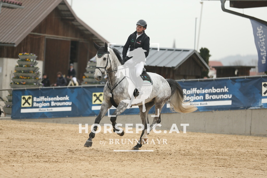 AS8V9006 | Willkommen bei Brunnmayr - Design & Fotografie – Ihrem Spezialisten für Reitturniere und Pferdeveranstaltungen in Oberösterreich, Salzburg und Bayern! Seit über 17 Jahren sind wir leidenschaftlich dabei.