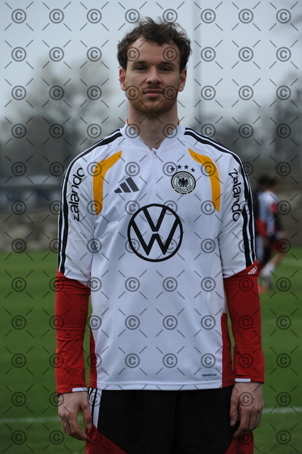 RGE_9011 | Deutsche Nationalmannschaft U-20, Herren, Training auf dem Gebhardt-Platz, Pascal Klemens ( Hertha BSC ),  24.03. 2026, Fotograf: Ralf Gebhardt - Realisiert mit Pictrs.com