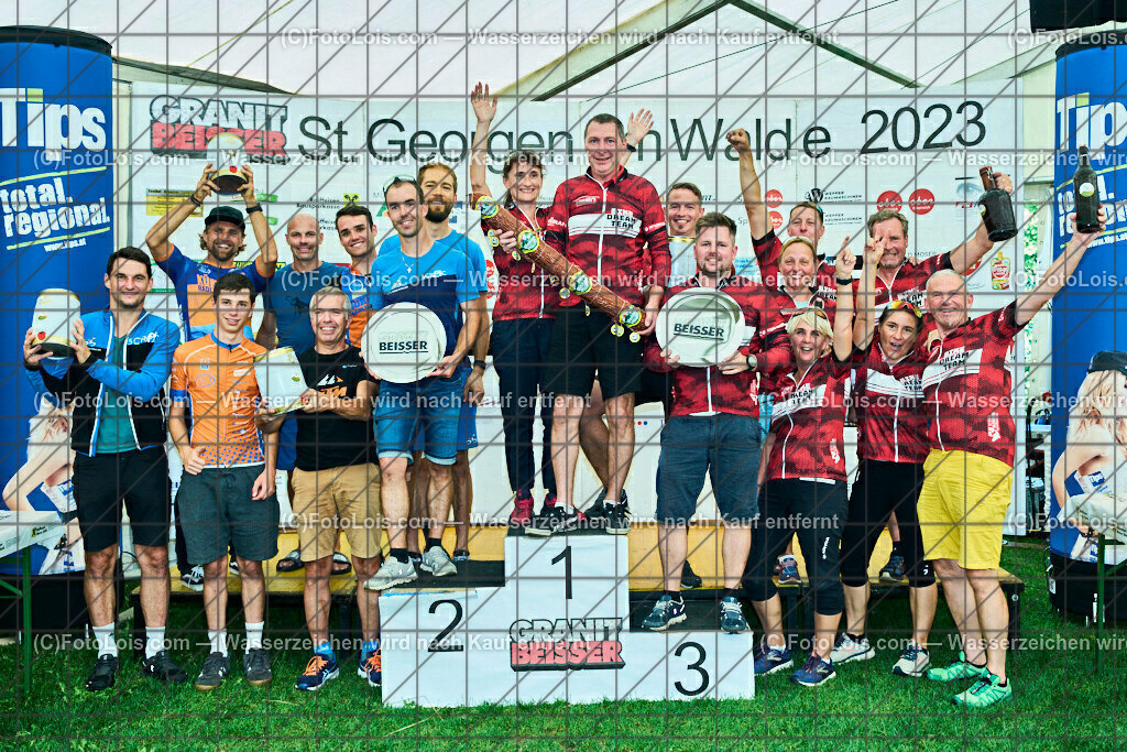 ALP8201_XXIX_GRANITBEISSER_Siegerehrung_Mannschaften | (C)FotoLois.com, Alois Spandl, 29. GRANITBEISSER - Mountainbike-Marathon in St. Georgen am Walde, Start/Ziel/Siegerehrung, Sa 2. September 2023.